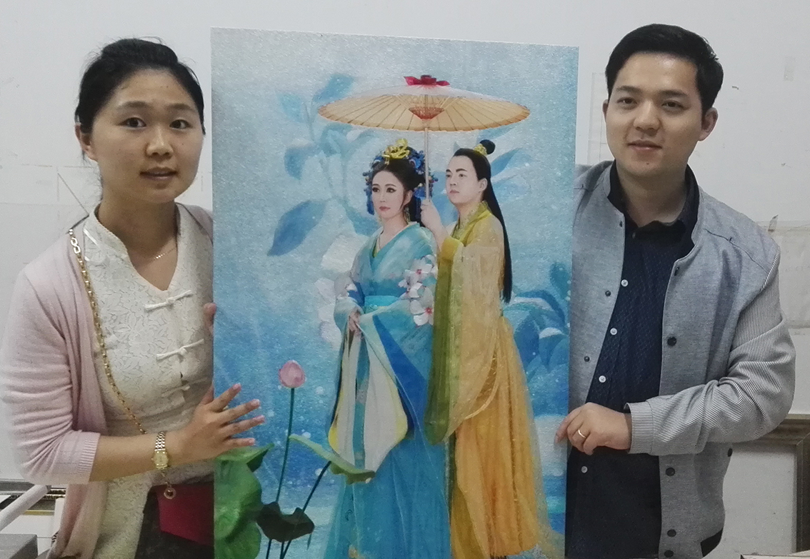 礼好绣院雍总儿子儿媳婚纱照刺绣,精湛技艺与爱的交融